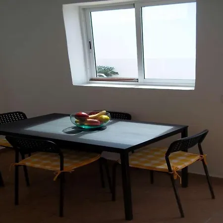 Βίλα Sleeps 6 Pool Wifi
