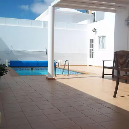 Βίλα Sleeps 6 Pool Wifi Costa Teguise
